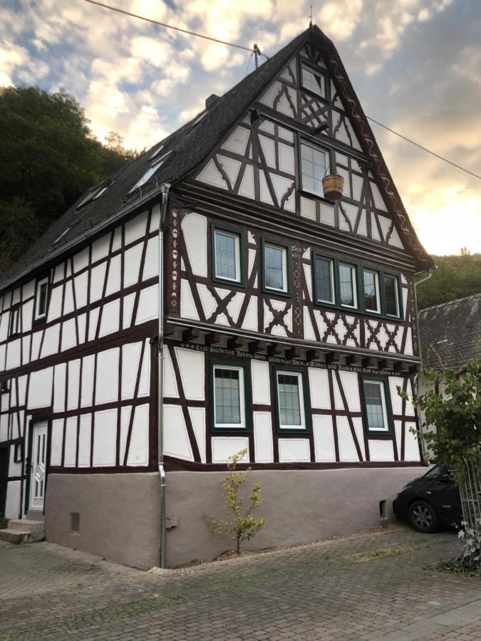 Schoene Ferienwohnung Gewoelbekeller Fachwerkhaus Bacharach Exterior photo